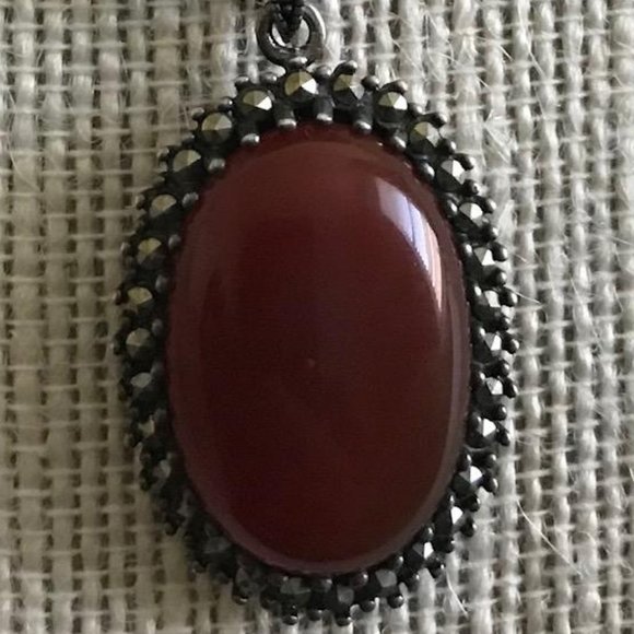 Art Deco Inspired Carnelian Beads & Pendant Necklace - Picture 8 of 16